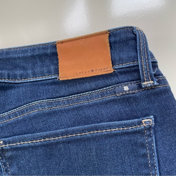 Lucky Brand Women's Low to Mid Rise Lolita Bootcut Jeans Size 8/29 - Picture 9 of 12